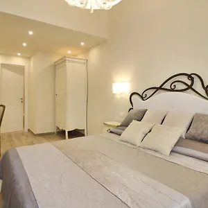 Gasthof In Chic - No Ztl - Free Parking - Old At 10min By Walk, Lucca